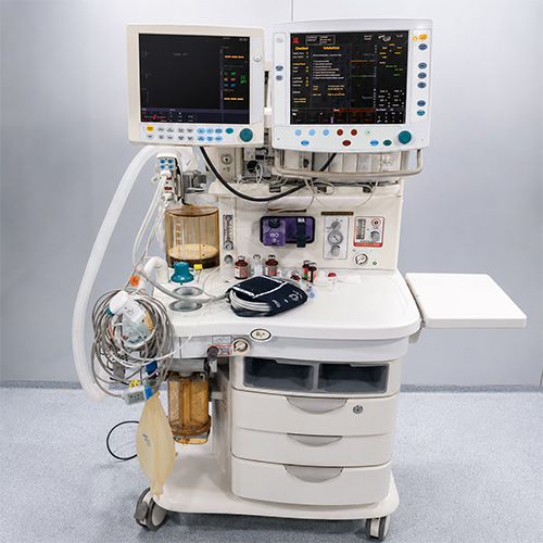 Advanced anesthesia workstation with patient monitors